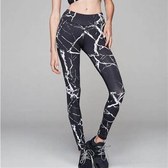 Varley Bicknell legging noir marble - Picture 9 of 16